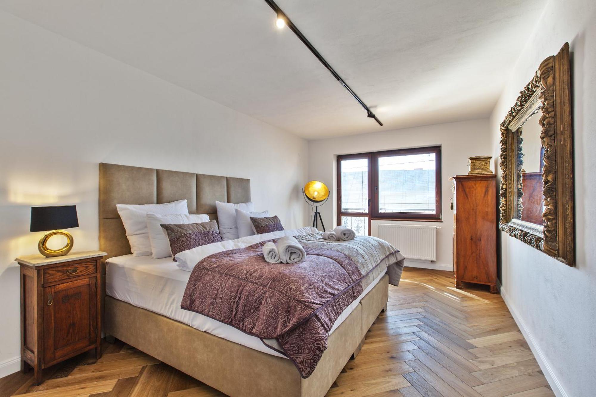 Brezno Central Apartments Buitenkant foto