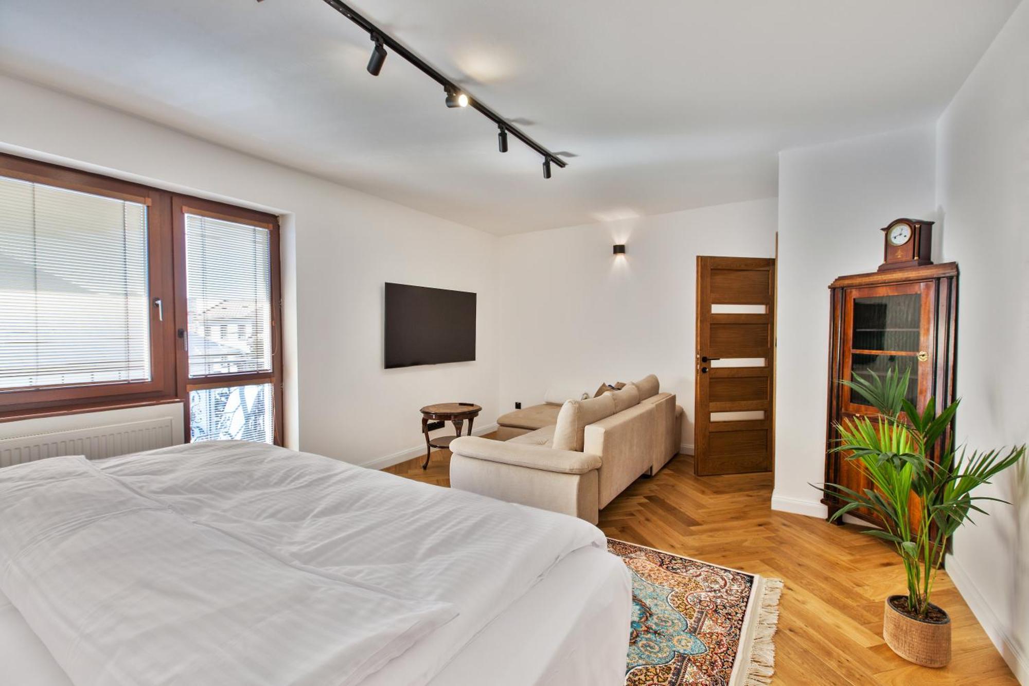 Brezno Central Apartments Buitenkant foto