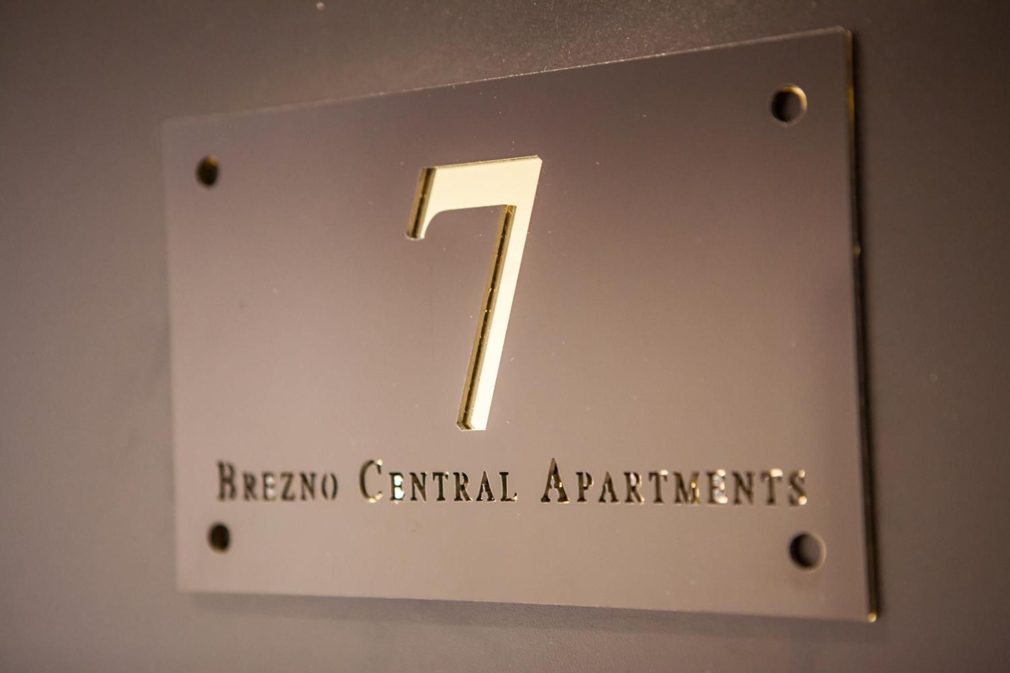 Brezno Central Apartments Buitenkant foto